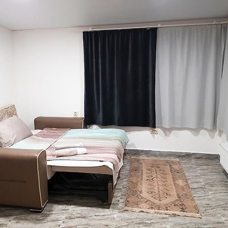 Домик У Реки Куры Tbilisi Luaran gambar